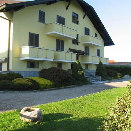 Albergo Residence Isotta Veruno Exterior photo