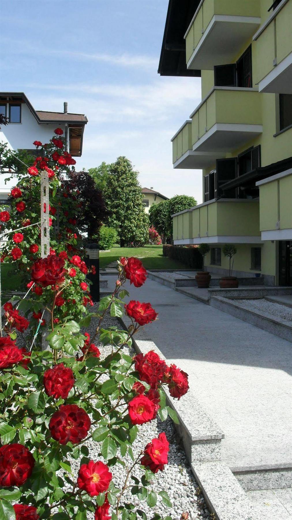 Albergo Residence Isotta Veruno Exterior photo